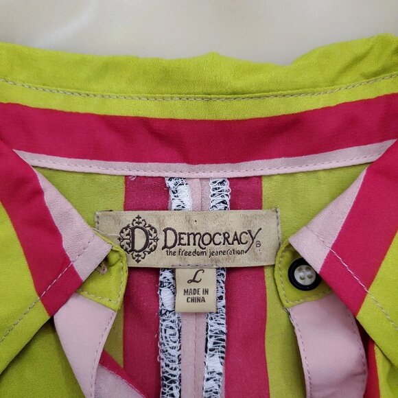 Democracy Women's Long Sleeve Button Up Printed Preppy Shirt Size Large - Picture 6 of 9